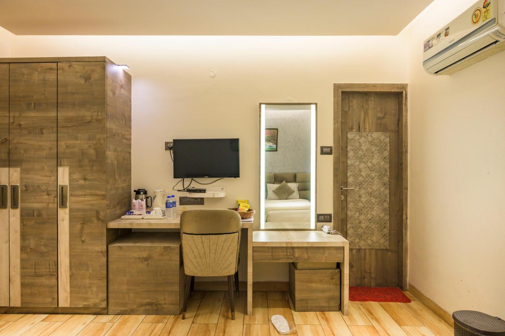 Pallavi International Calcutta Exterior foto